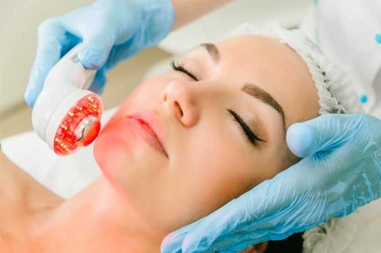 What Are The Benefits Of Red Light Therapy For Acne? [Uncovered]