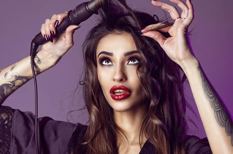 Tapered Vs Straight Curling WandWhich Is Better For Your Hair Type 2023