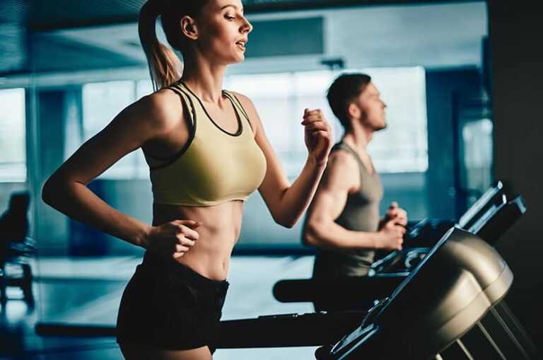 Exercise Bikes vs Treadmill For Weight Loss, Belly Fat & Cardio